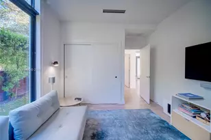 8660 Arboretum Ln, Miami, FL 33138 - Photo 32