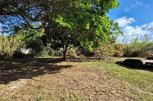 636 NW 13th St, Florida City, FL 33034 - Photo 1