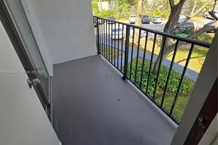8007 W 6th Ave, Hialeah, FL 33014 - Photo 22