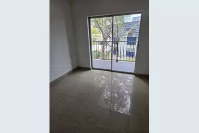 8007 W 6th Ave #M, Hialeah, FL 33014 - Photo 8