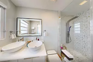 137 Golden Isles Dr, Hallandale Beach, FL 33009 - Photo 10