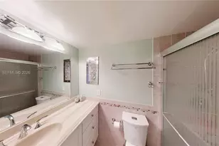 200 Diplomat Pkwy, Hallandale Beach, FL 33009 - Photo 16