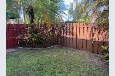 2402 NE 41st Pl #2402, Homestead, FL 33033 - Photo 20
