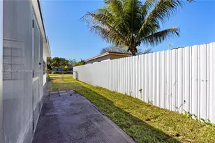 9241 Marine Dr, Cutler Bay, FL 33189 - Photo 30