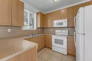 2712 SE 15th Pl, Homestead, FL 33035 - Photo 12