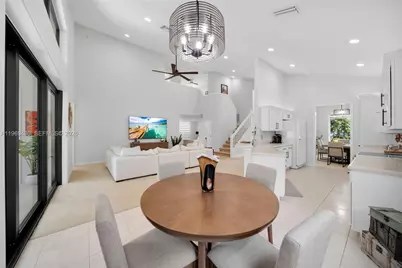 8864 Ventura Way #0, Naples, FL 34109 - Photo 4