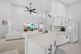 8864 Ventura Way, Naples, FL 34109 - Photo 12