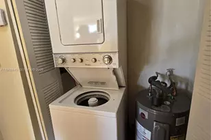 670 NW 85th Pl, Miami, FL 33126 - Photo 6