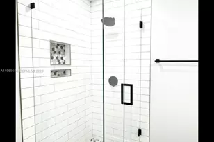 13513 SW 5th St, Miami, FL 33184 - Photo 4