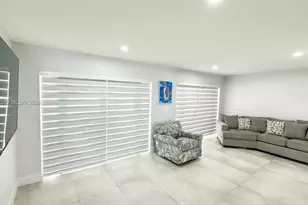 13513 SW 5th St, Miami, FL 33184 - Photo 8