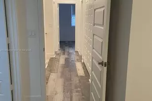 10445 NW 81st Terrace, Doral, FL 33178 - Photo 8