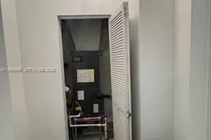 1605 Michigan Ave, Miami Beach, FL 33139 - Photo 12