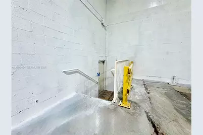 3057 NW 107th Ave, Doral, FL 33172 - Photo 10