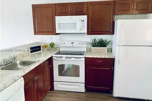 9921 Nob Hill Ln, Sunrise, FL 33351 - Photo 4