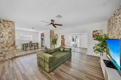 7949 Panama St, Miramar, FL 33023 - Photo 4