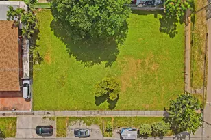 2397 NW 34th St, Miami, FL 33142 - Photo 12