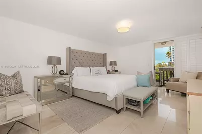 6423 Collins Ave #309, Miami Beach, FL 33141 - Photo 18