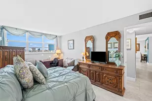 401 NE 14th Ave, Hallandale Beach, FL 33009 - Photo 12