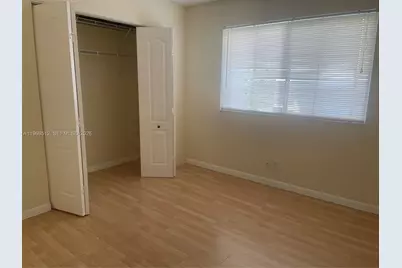 3186 Via Poinciana #201, Lake Worth, FL 33467 - Photo 8