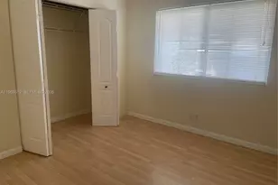 3186 Via Poinciana, Lake Worth, FL 33467 - Photo 8