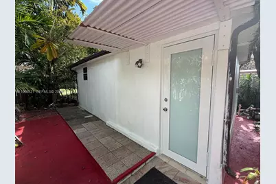9770 SW 47th St #2, Miami, FL 33165 - Photo 2