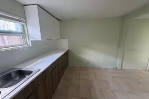 9770 SW 47th St, Miami, FL 33165 - Photo 4