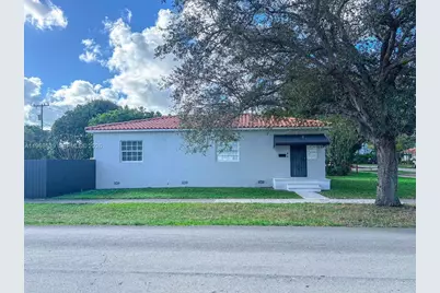 601 De Leon Dr, Miami Springs, FL 33166 - Photo 2