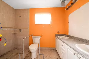 546 NW 8th Ave, Homestead, FL 33030 - Photo 10