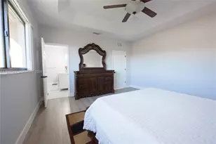 972 NE 36th Ave, Homestead, FL 33033 - Photo 14