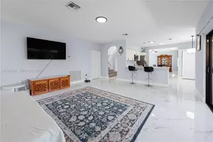 972 NE 36th Ave, Homestead, FL 33033 - Photo 8