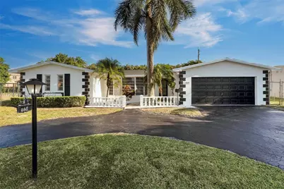 860 NW 207th St #0, Miami Gardens, FL 33169 - Photo 2