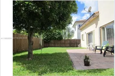 9468 SW 221st Ln, Cutler Bay, FL 33190 - Photo 4