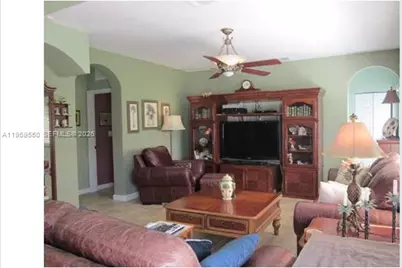 9468 SW 221st Ln, Cutler Bay, FL 33190 - Photo 10