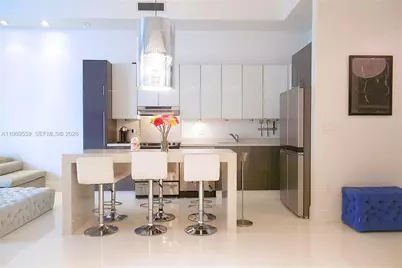 2001 Meridian Ave #525+DEN, Miami Beach, FL 33139 - Photo 8