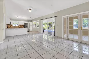 8531 SW 12th St, Miami, FL 33144 - Photo 16