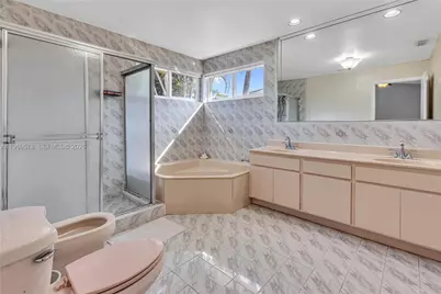 8531 SW 12th St, Miami, FL 33144 - Photo 24