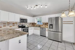 8531 SW 12th St, Miami, FL 33144 - Photo 14