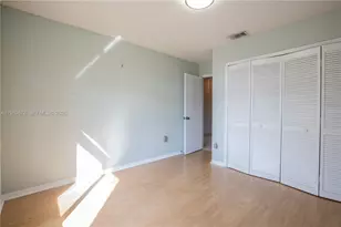 8531 SW 12th St, Miami, FL 33144 - Photo 22