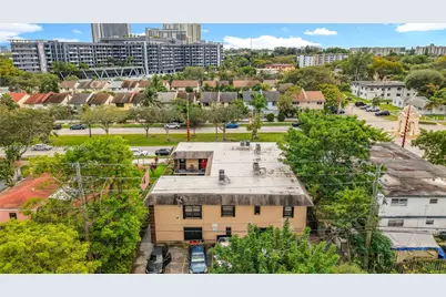 2335 NE 172 Nd #4, North Miami Beach, FL 33160 - Photo 1