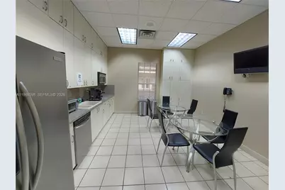 1000 N Hiatus Rd #104, Pembroke Pines, FL 33026 - Photo 6