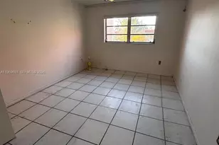 3071 E Sunrise Lakes Dr, Sunrise, FL 33322 - Photo 8