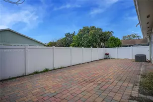 5550 S Lakewood Cir S Unit H, Margate, FL 33063 - Photo 22