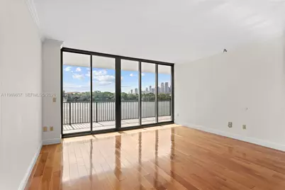 1000 Venetian Way #301, Miami, FL 33139 - Photo 12