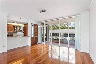 1000 Venetian Way, Miami, FL 33139 - Photo 8