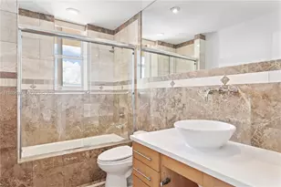 1000 Venetian Way, Miami, FL 33139 - Photo 16