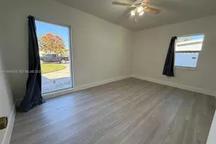 9240 Nautilus Dr, Cutler Bay, FL 33189 - Photo 22