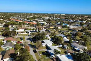 9240 Nautilus Dr, Cutler Bay, FL 33189 - Photo 44