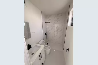 935 SW 72nd Ave, Miami, FL 33144 - Photo 12