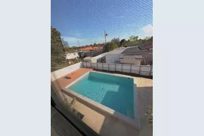 935 SW 72nd Ave, Miami, FL 33144 - Photo 6