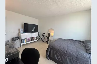 1801 S Treasure Dr #504, North Bay Village, FL 33141 - Photo 8